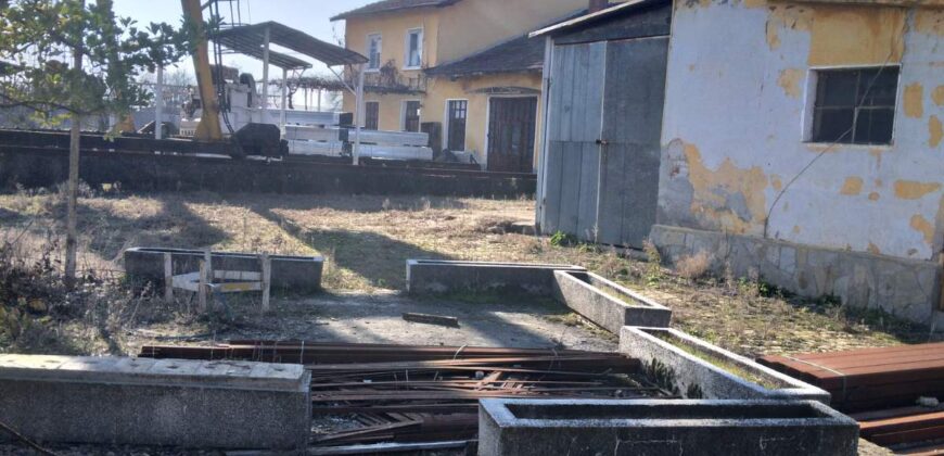 Завод за металостроителната и металообработващата промишленост 64913 кв.метра
